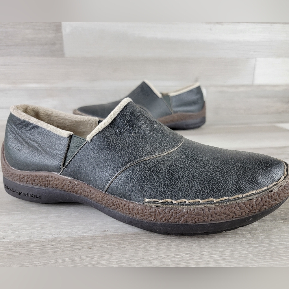 Jambu Black and Brown Loafers